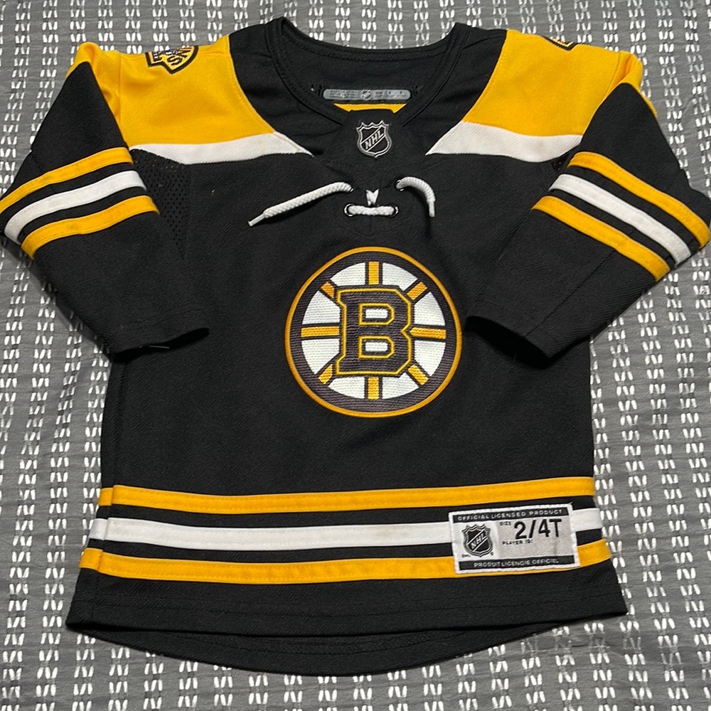 Toddler bruins jersey. 2/4t